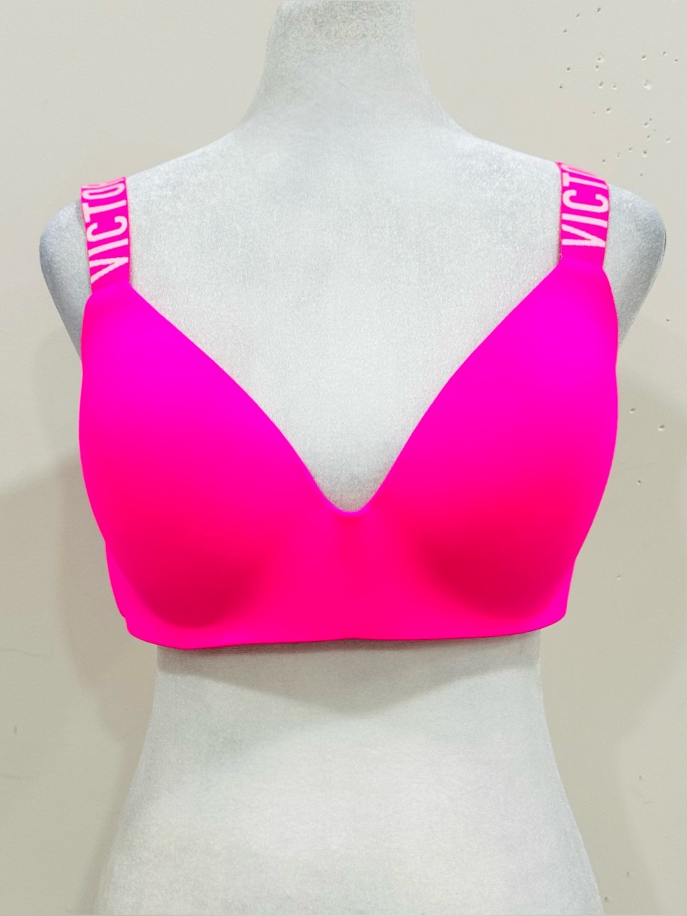 Victoria’s Secret Bra 38C/C85